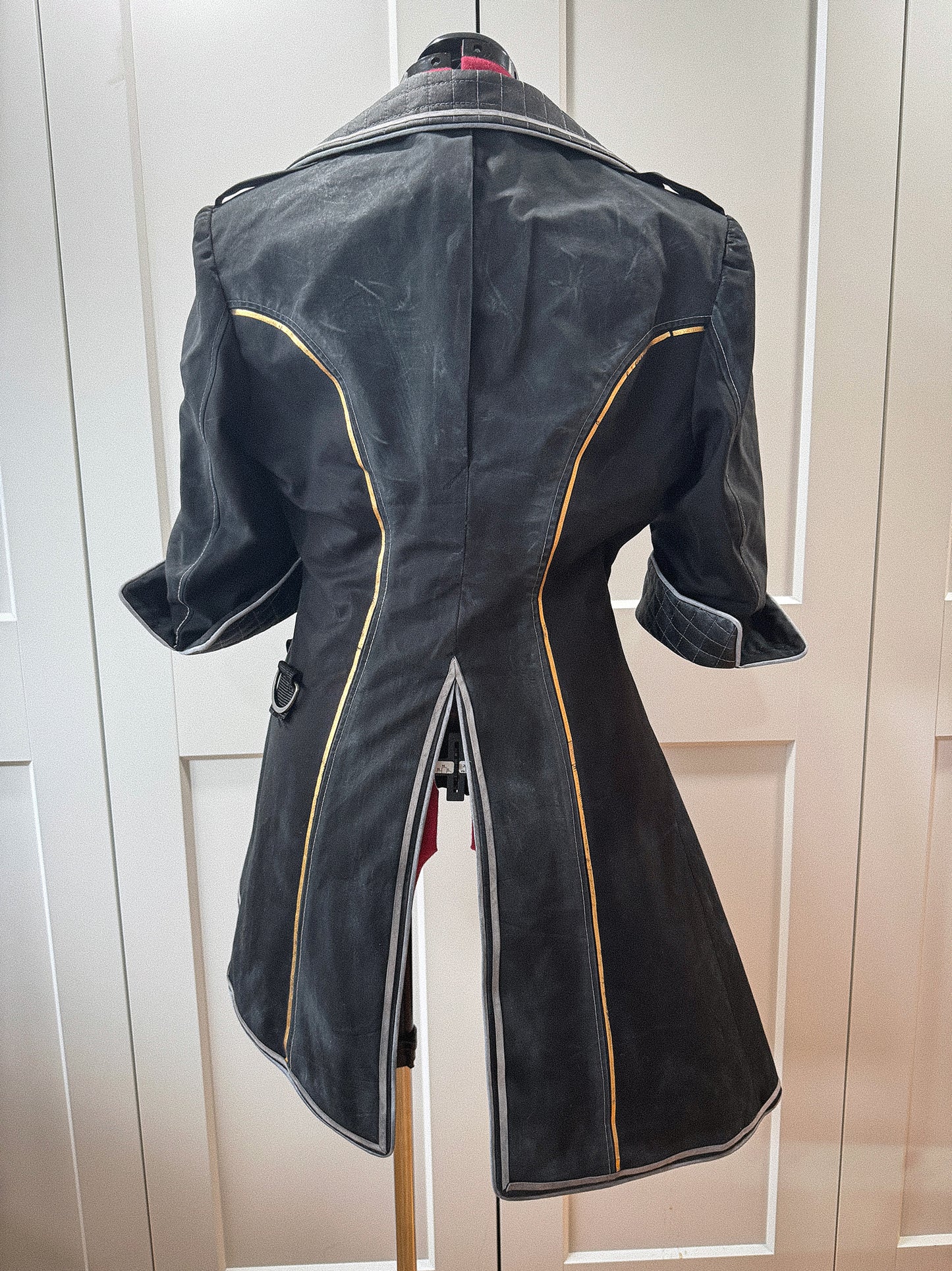 Verso Jacket Sewing Pattern | Fully Lined Coat Pattern + Tutorial Book