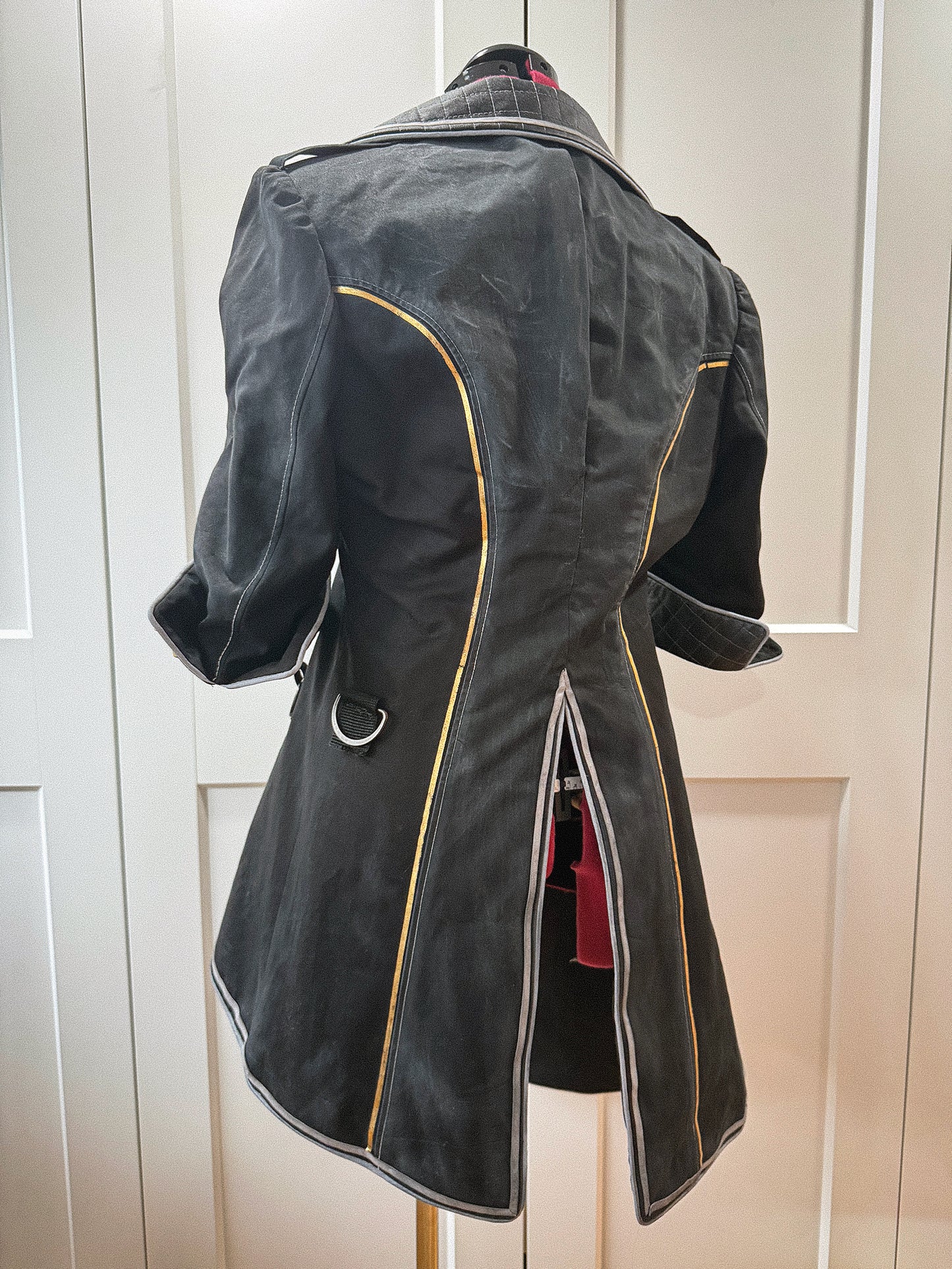 Verso Jacket Sewing Pattern | Fully Lined Coat Pattern + Tutorial Book