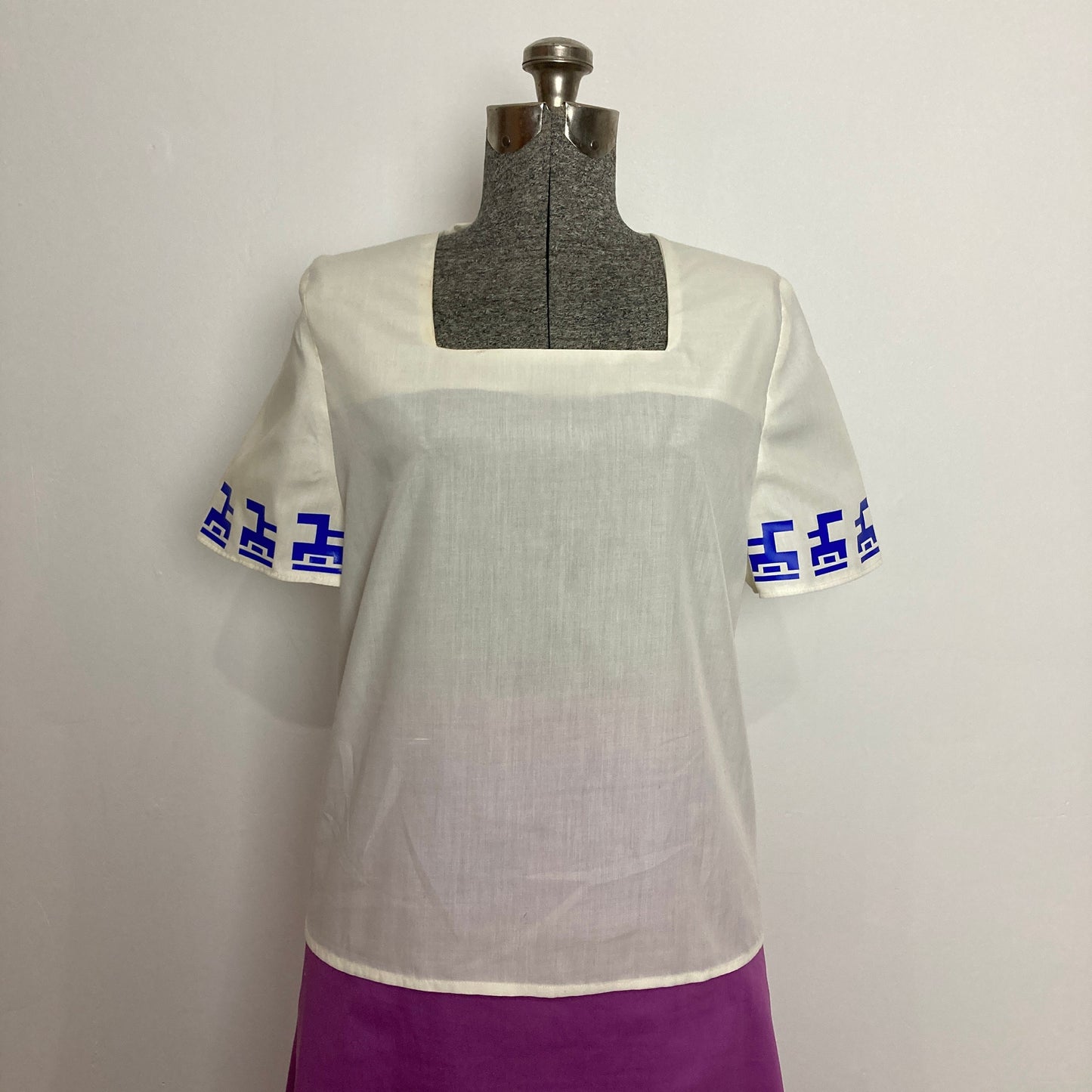 Simple Square Neckline Shirt Sewing Pattern/Downloadable PDF File and Tutorial Book